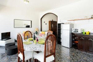 Caleta Blue House - MacaronesiaHomes