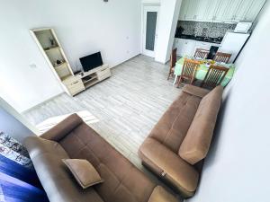 207 Blue Line Beachfront
