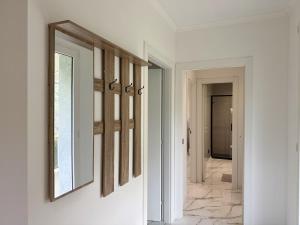HOST4U - Dimora degli Ulivi, New House with Two Bedrooms, Terrace and Parking, 10 minutes to the beaCh