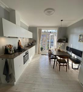 Bright apartment with large balcony at Vesterbro