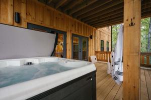 Tucked Away Cabin