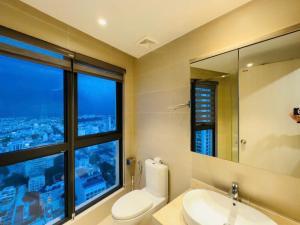 Gold Coast Deluxe Apartment