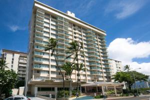 Tropical Waikiki Studios at Aqua Aloha Surf