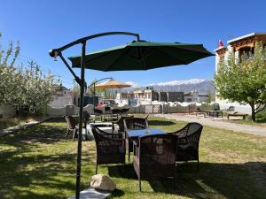 Mandalchan hotel