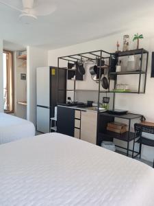 Casa Bougainvillea Steps from the beach and la ria