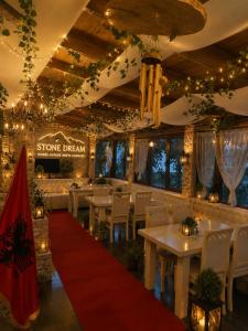 Dream Stone Holiday Bar Restaurant