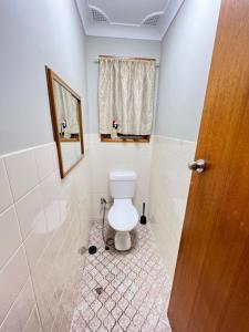Queen Room in Auburn - AC & Heating - A1
