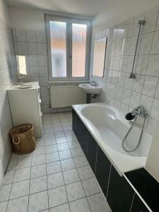 Große Stilvolle Wohnung im Herzen von Fellbach mit 3 Schlafzimmern