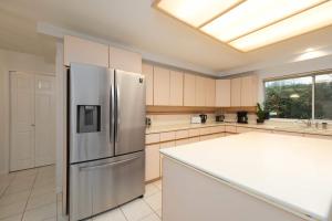 Quiet Private Room with Full Home Access