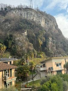 Felicita Cascata Terrace with Lake View