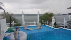River Pearl Bungalows