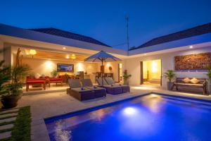 Tropical Luxury (5 min: beachshopsbars & restos)