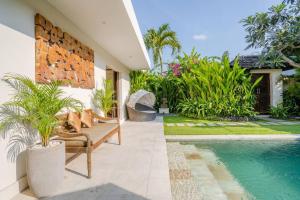 Tropical Luxury (5 min: beachshopsbars & restos)