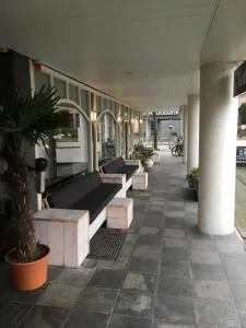 德容格希特耶斯餐厅酒店 - 阿斯米尔