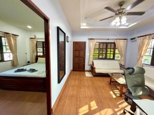 Spacious house in Bangtao