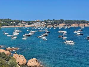 Kai Duplex Cala Maset 1a Linea Playa SAgaro parking privado
