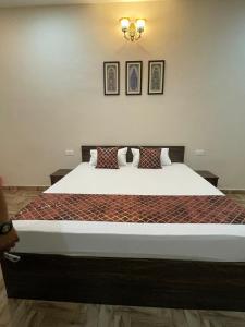 Vistara Courtyard