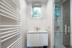 Ness House modern cozy accommodation in Cannes