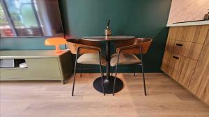 Studio Golfe Juan bord de mer - parking & piscine