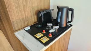 Studio Golfe Juan bord de mer - parking & piscine