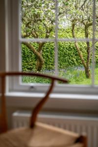 Crossloan Cottage Stylish Village Escape in Comrie