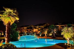 Garden Suite Salici 3 pools, private garage