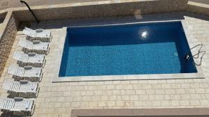 MIN - pool residence in Novalja