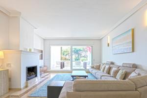 Monteros Palm Beach with garden and BBQ