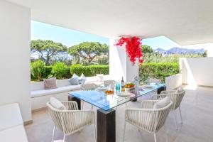 Monteros Palm Beach with garden and BBQ