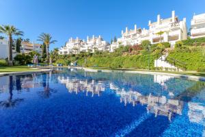 Monteros Palm Beach with garden and BBQ