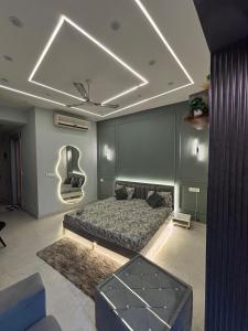 THE MOONLIGHT STUDIo