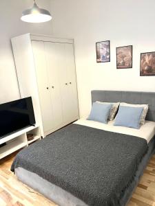 Modern studio near Riga Theater!