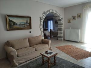 Pera Horio House