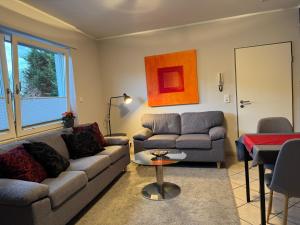 Appartement "Bonn" für 4 Personen, zentral zwischen Köln und Bonn nahe Phantasialand gelegen, Top-Ausstattung, Ruhiglage, DB-Anschluß im Ort