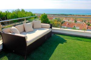 V196 Villa Brisas