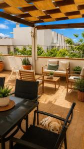 Cabanas Terraces - Pool and seaview