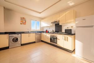 Atlantic Blue 3BR Ocean View, Rabat Corniche