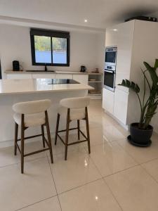3km Festival villa 4 chambres-jardin piscine - 3parking PMR