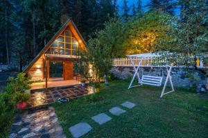 The Social Stays Kasol