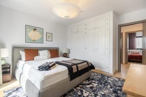 Hidden Gem 4 Bdr House Just Renovated on the Beach