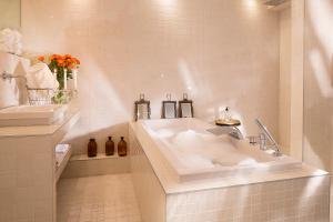 Hotels Hotel Le Chat Noir : photos des chambres