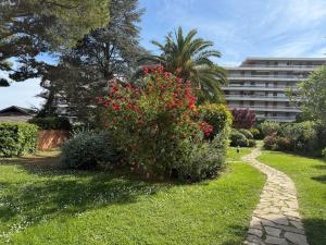 Stunning Sea view 2 bedroom in Nice