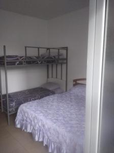 Dhoma pushimi per 4 stinet Vila 61
