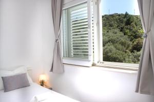 Apartment Bogoje - Two Bedroom Apartment with Private Parking