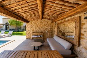 La cour du Luberon maisons dhôtes