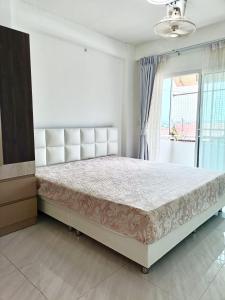 2 and 1 Bed 2 washroom in Peaceful and Perfect Location