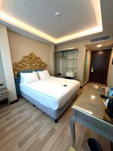 Goms Hotel Old City
