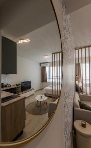 Oikia 4 you # Apts, Designer Studio, Walk to Aristotelous