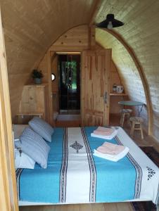 Cabane Pod à la campagne, proche Via Rhona