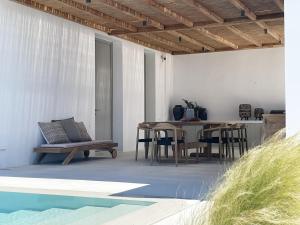 THEIA VILLA
